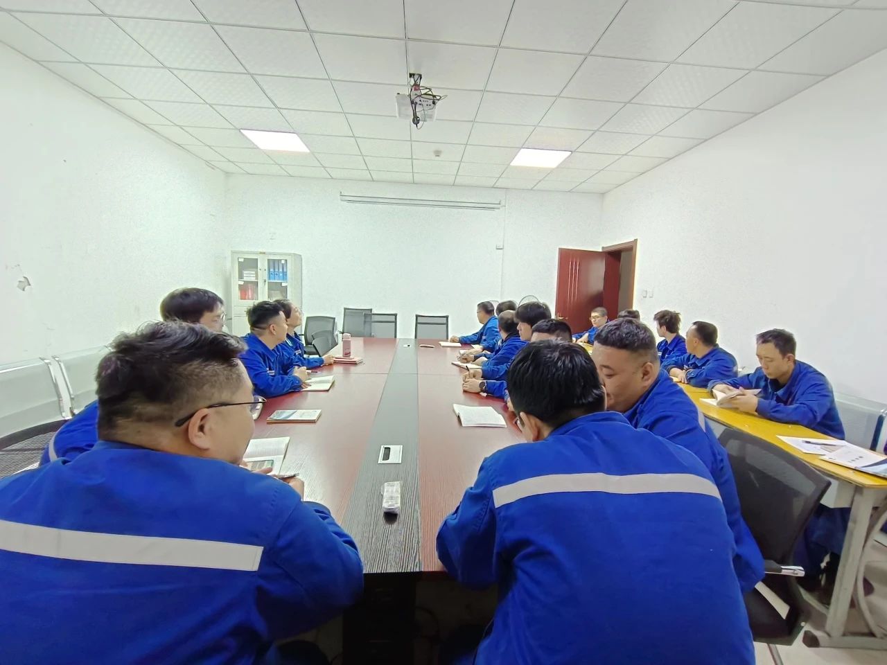 1734588412953028.jpeg 1.jpg